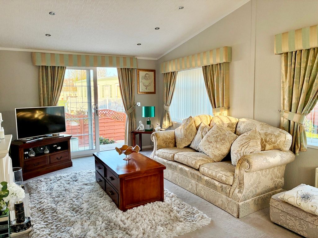 Property photo 3 of 23