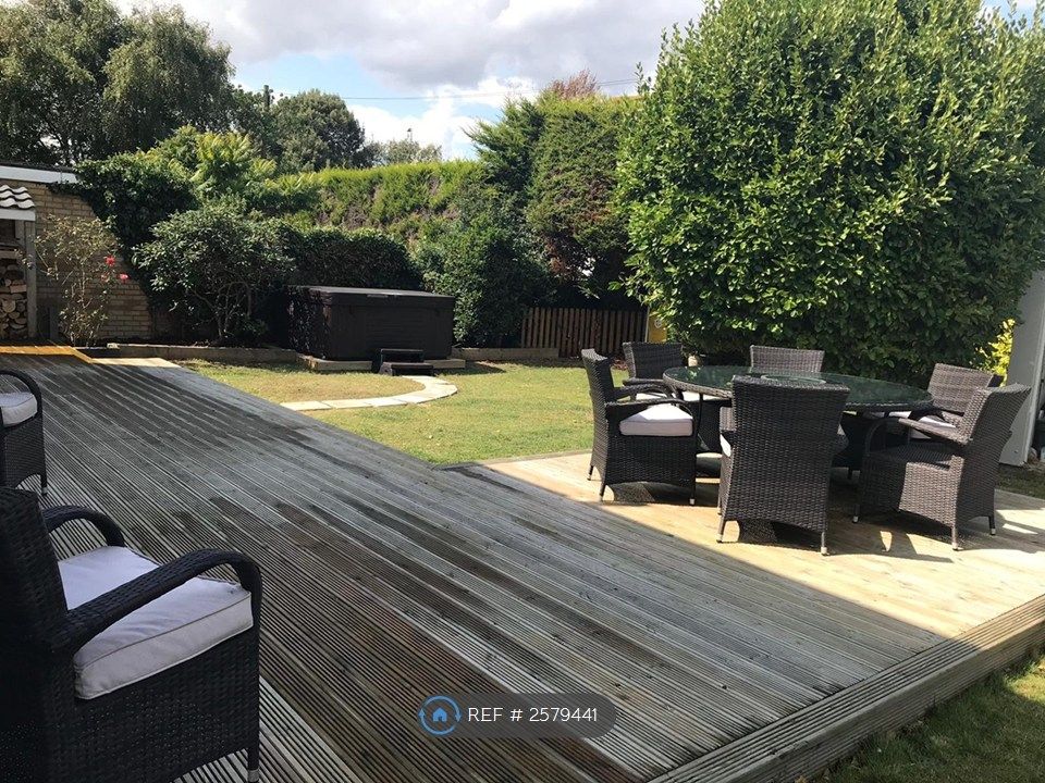 Property photo 3 of 17