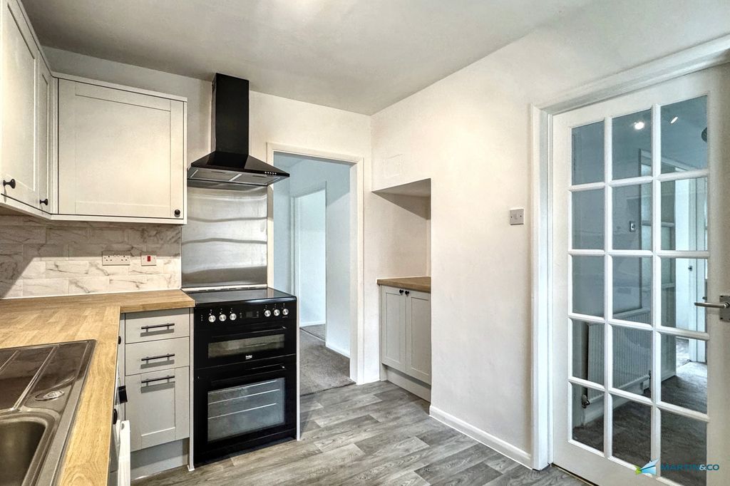 Property photo 2 of 18 Img_3546