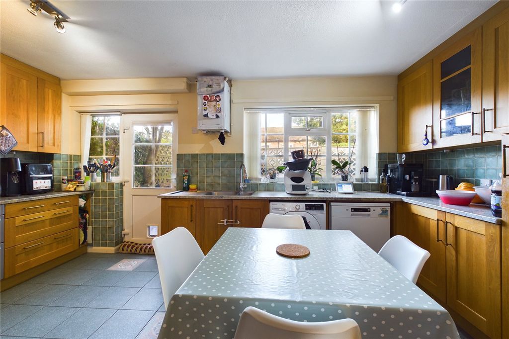 Property photo 2 of 14 Kitchen Diner