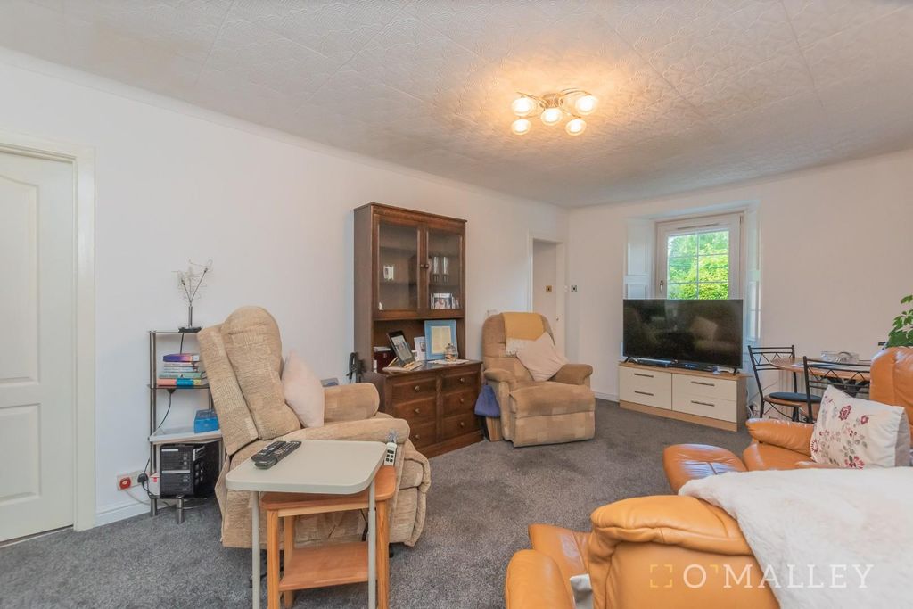 Property photo 3 of 15 Living Room