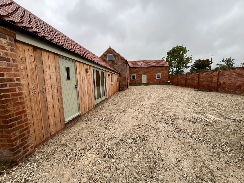 Property photo 1 of 26