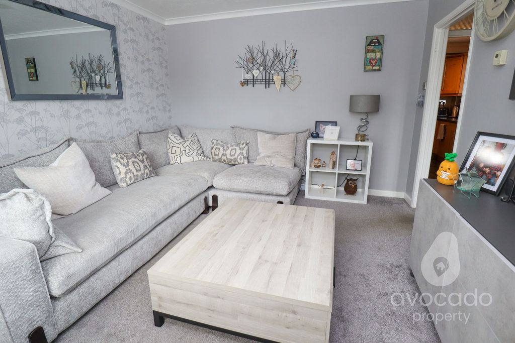 Property photo 3 of 14 5172485