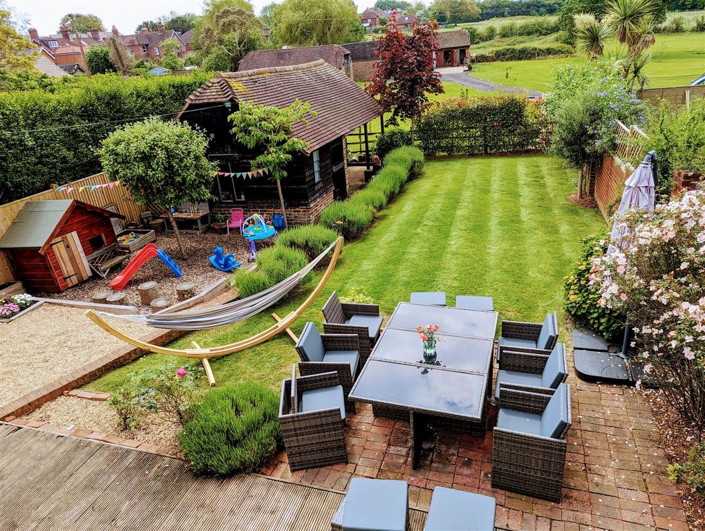 Property photo 2 of 24