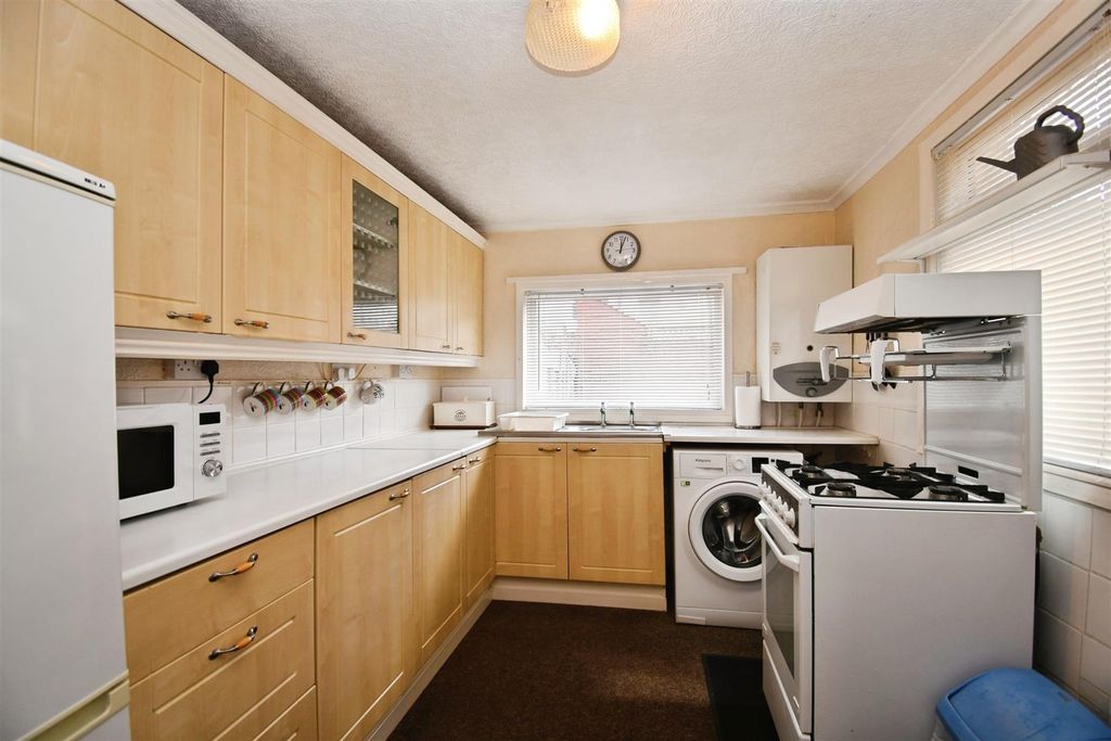 Property photo 3 of 12 72F8E6B9-29 20Carrington 20 20 289 29.Jpg