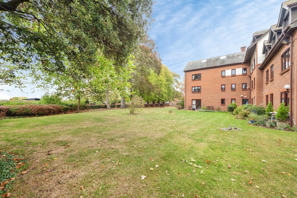 Property photo 2 of 15