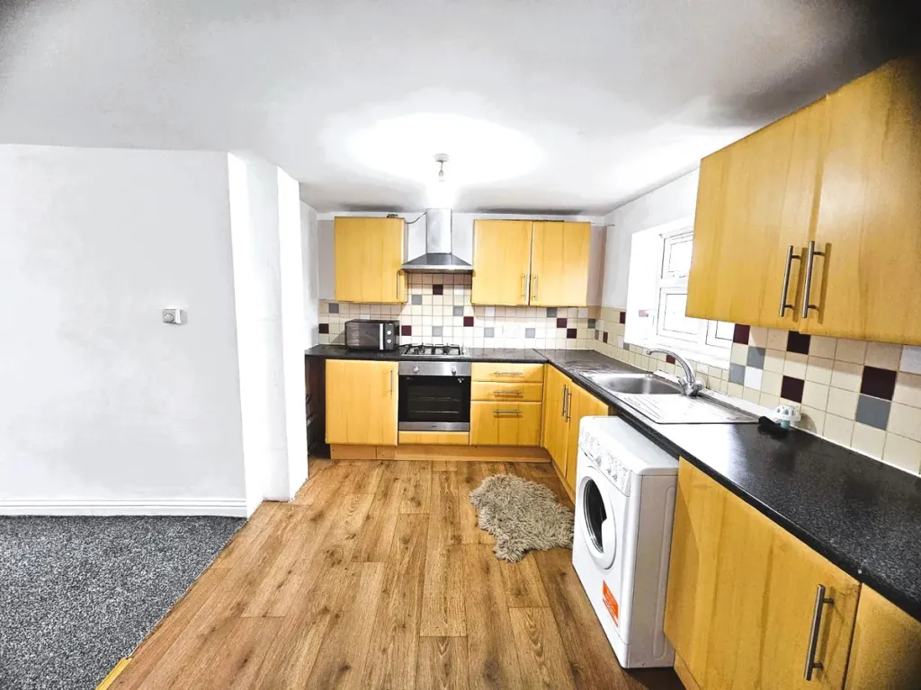 Property photo 2 of 16