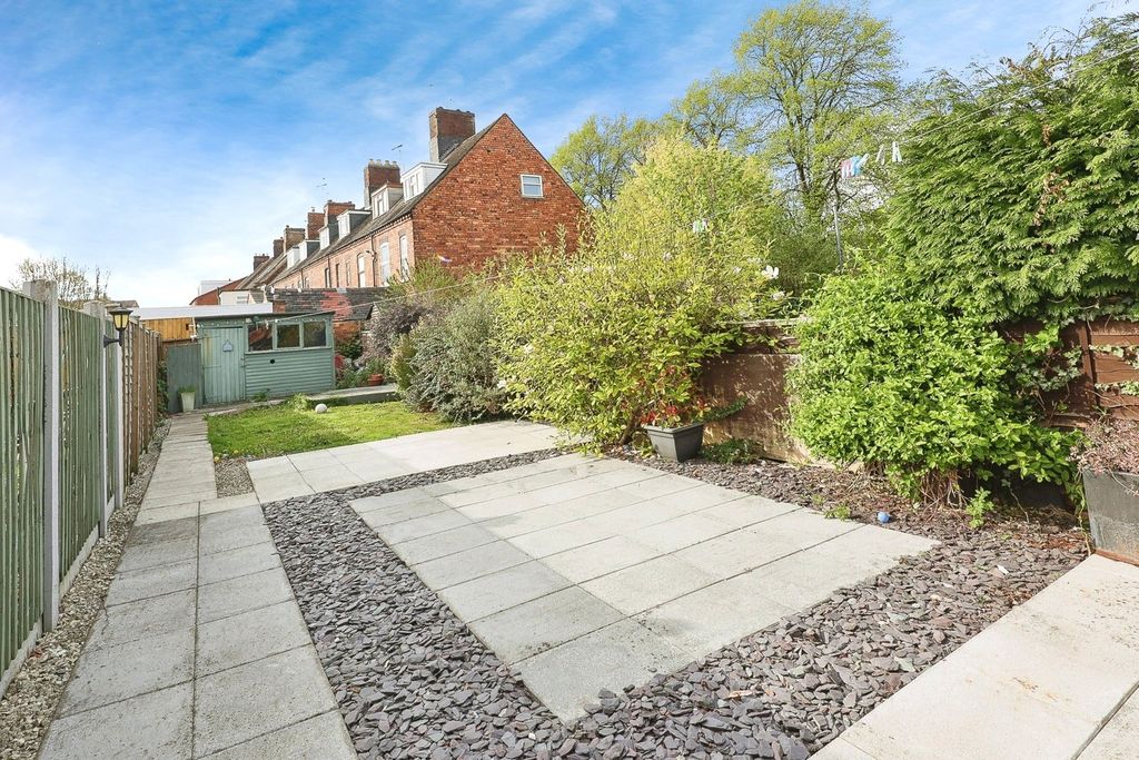 Property photo 2 of 17 Picture No. 02