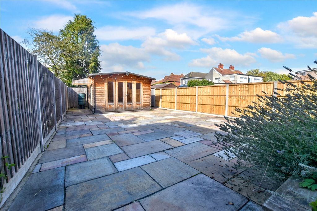 Property photo 2 of 14 Picture No. 01