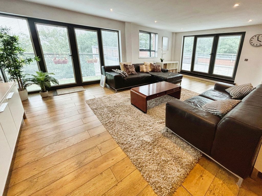 Property photo 1 of 11 Picture No. 18