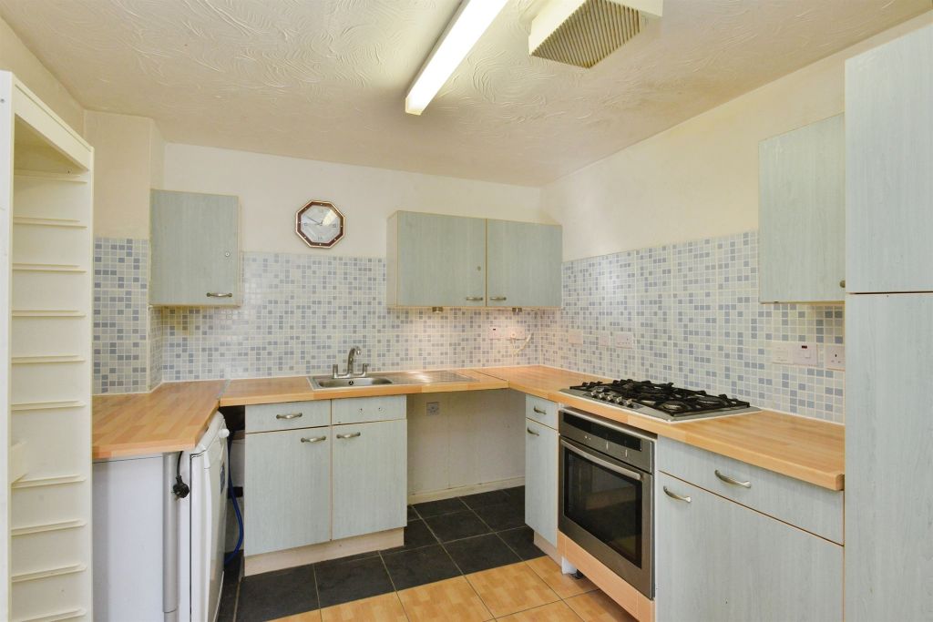 Property photo 3 of 17