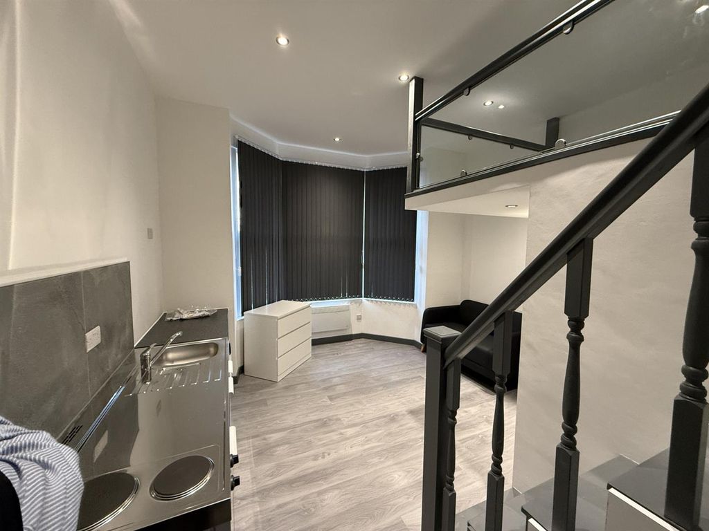 Property photo 2 of 4 373Cdc92Aadf3064Aebd0Bfd55Caf495.Jpg