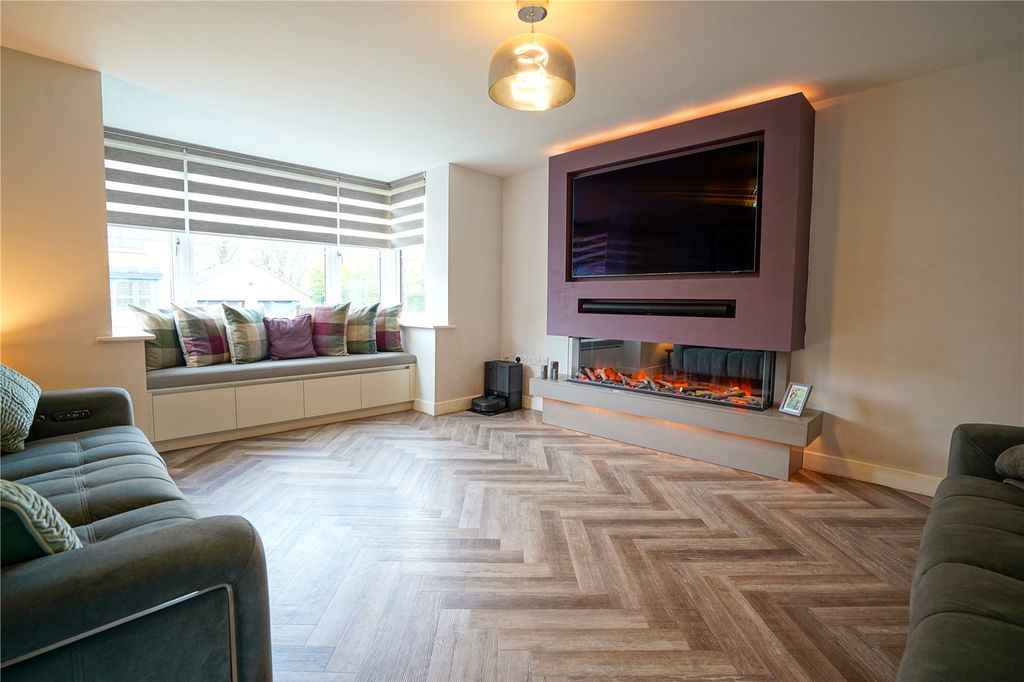 Property photo 2 of 19 Picture No. 14