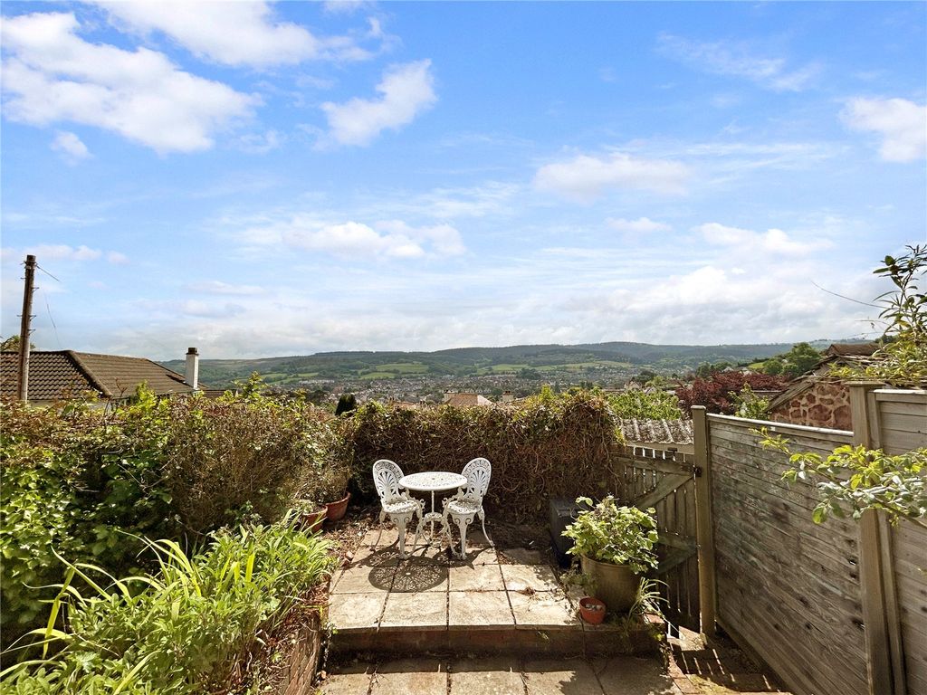 Property photo 2 of 13 Picture No. 10