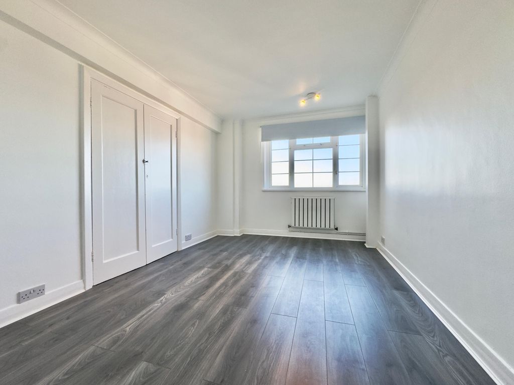 Property photo 3 of 9 Photo 2