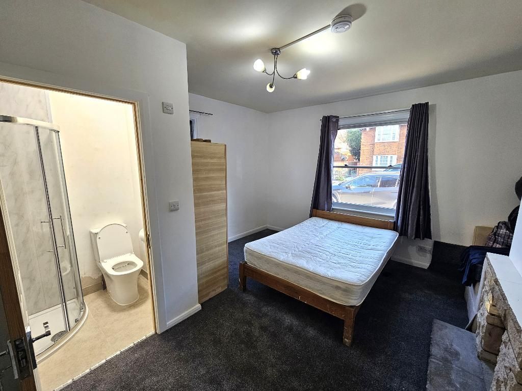 Property photo 1 of 4