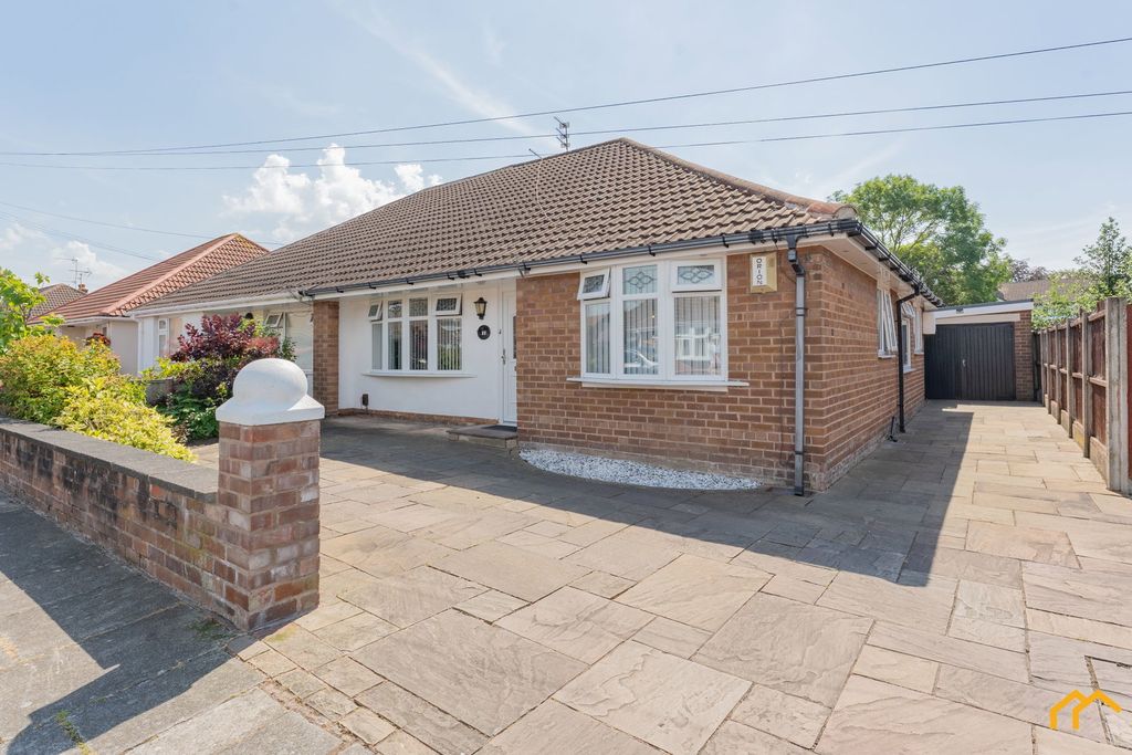 Property photo 2 of 24