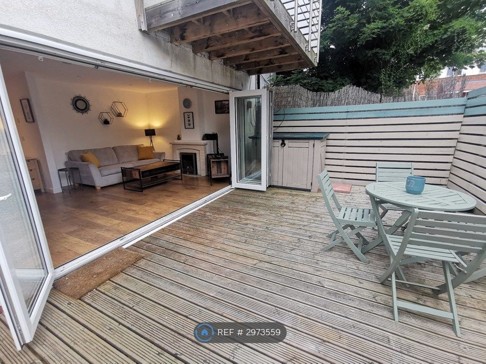 Property photo 3 of 7