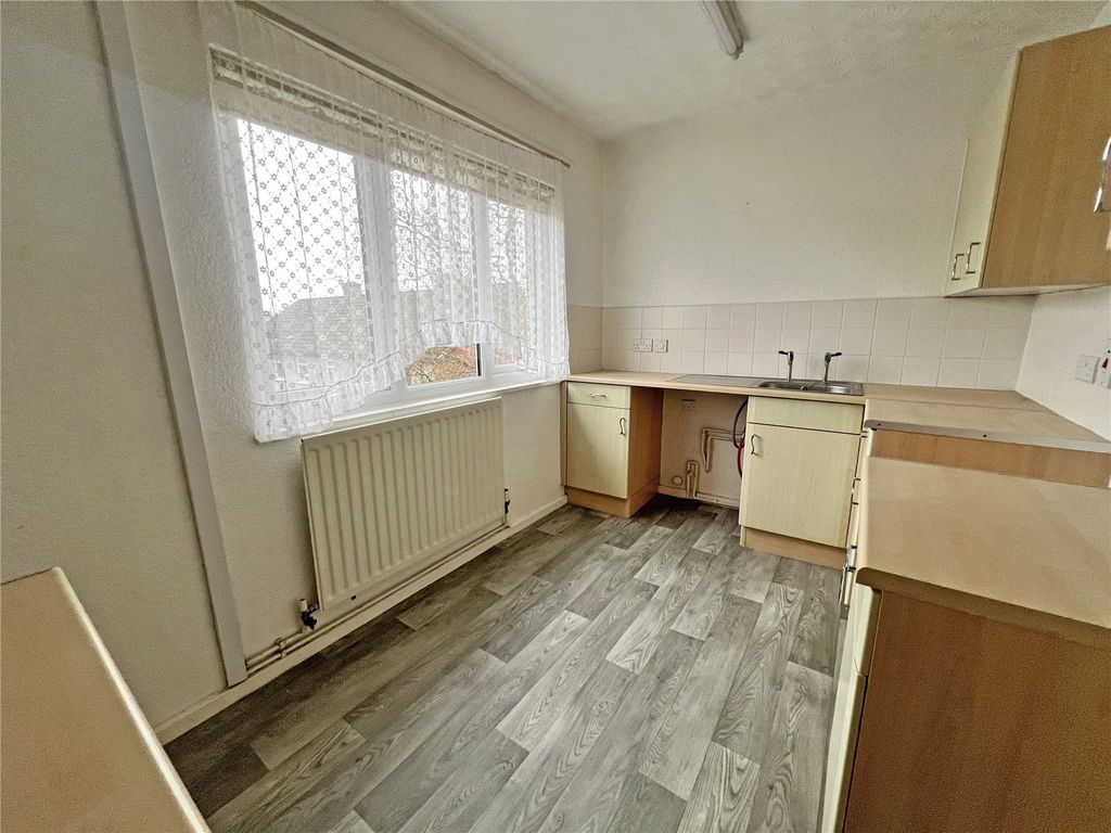 Property photo 3 of 12 Picture No. 02