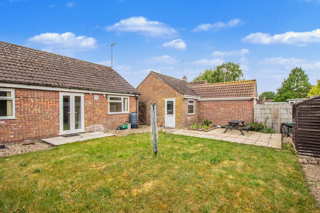 Property photo 2 of 14 5152212