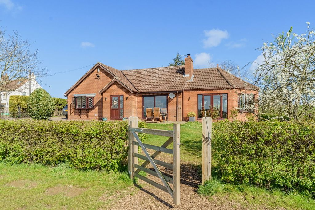 Property photo 1 of 31