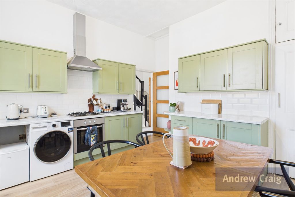 Property photo 3 of 15 Kitchen/Diner