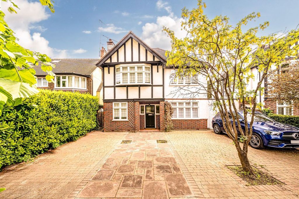 Property photo 1 of 7