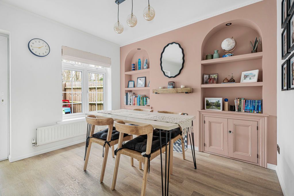 Property photo 2 of 27 Dining Area