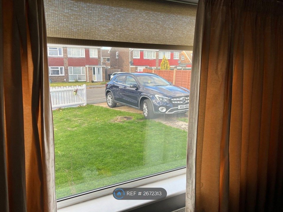 Property photo 2 of 12