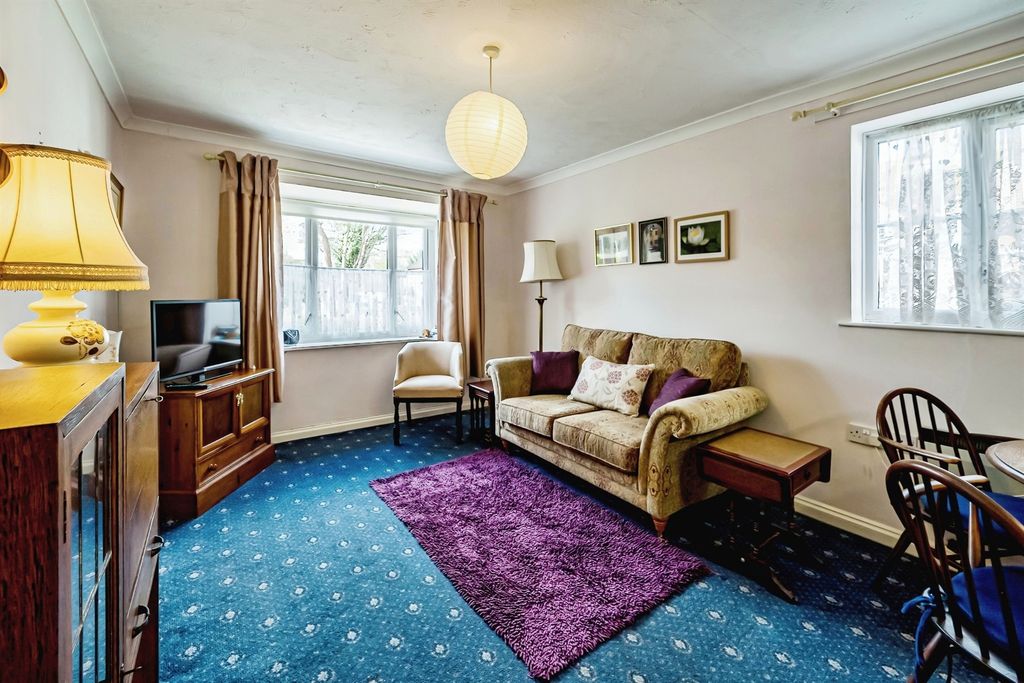 Property photo 3 of 14