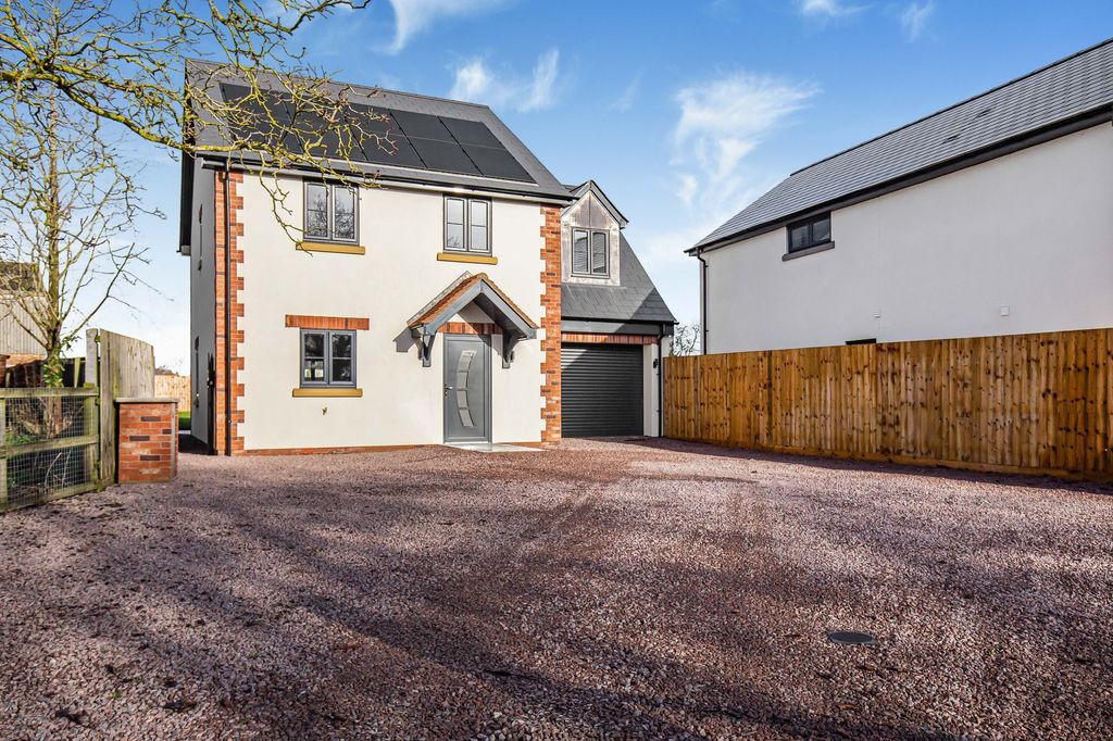 Property photo 1 of 25