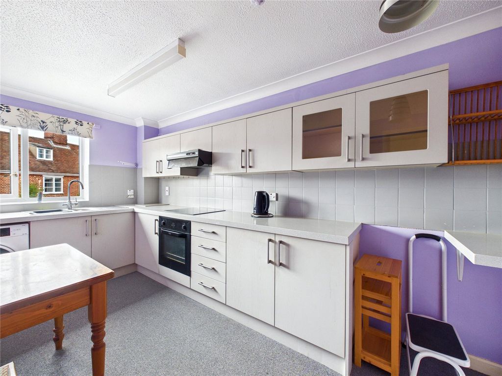 Property photo 3 of 8 Picture No. 06