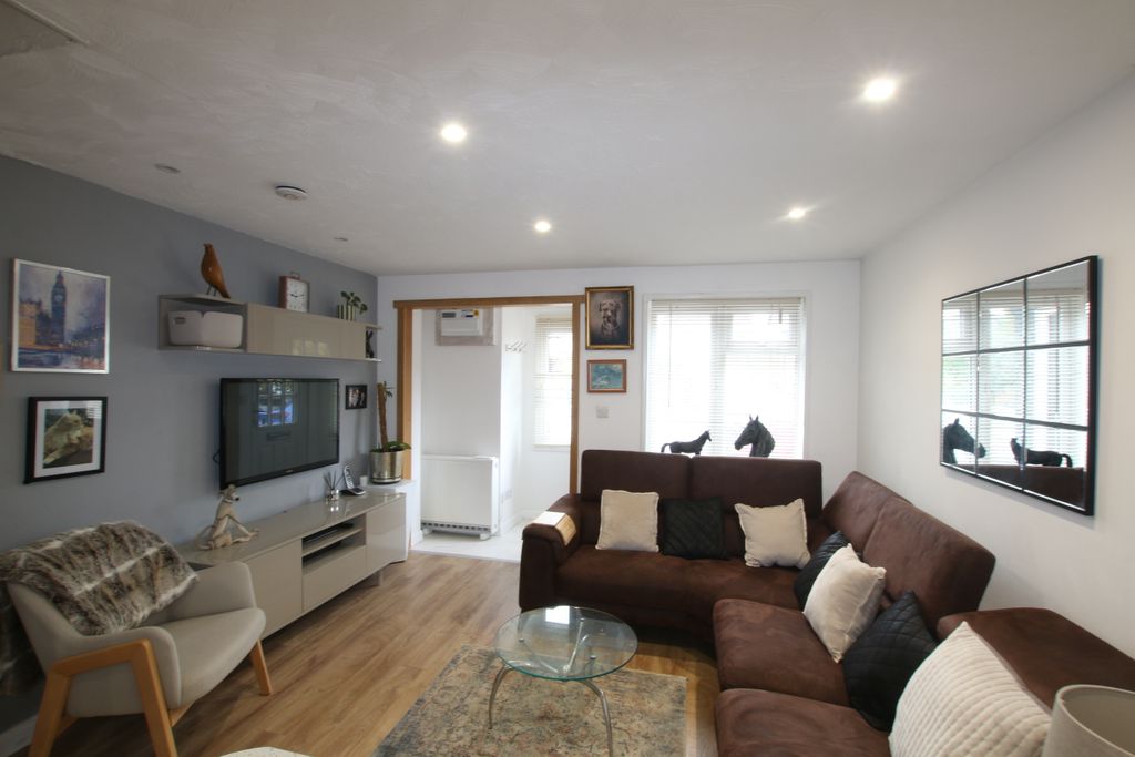 Property photo 2 of 7 Img_1434