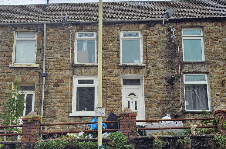 Property photo 1 of 11