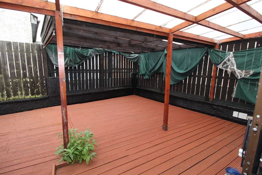 Property photo 3 of 35