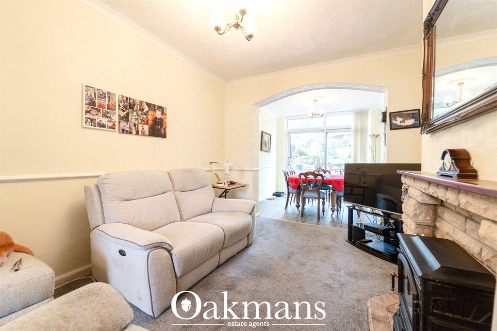 Property photo 3 of 40 Picture No. 11