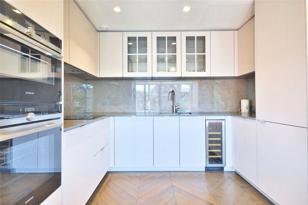 Property photo 3 of 13 Kitchen