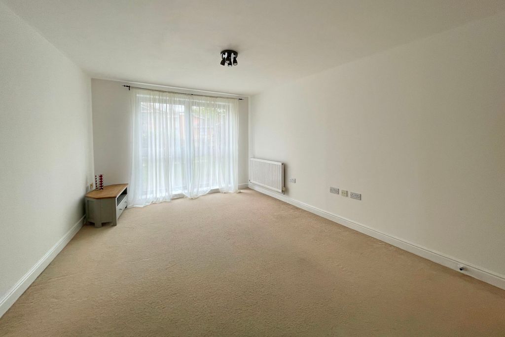 Property photo 3 of 7