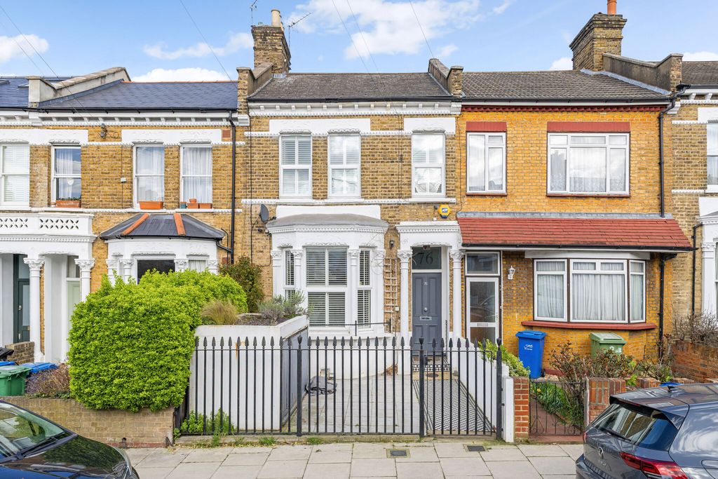 Property photo 1 of 21