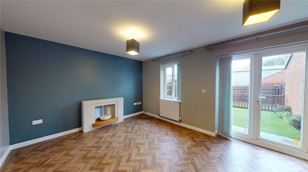 Property photo 2 of 18 Picture No. 05