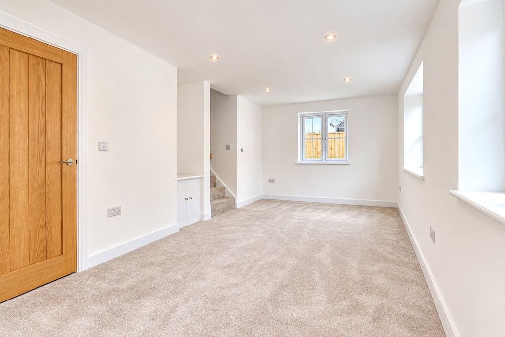 Property photo 3 of 20 Picture No. 06