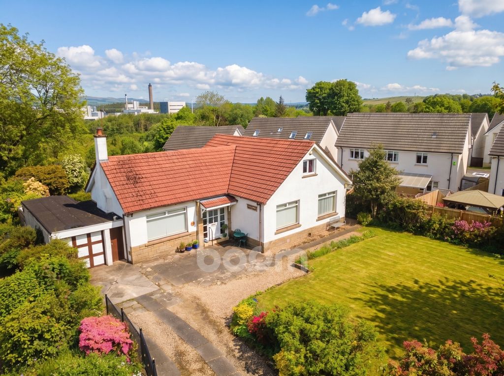 Property photo 1 of 30 Courthill Street, Dalry External