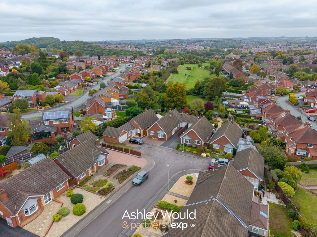 Property photo 2 of 22