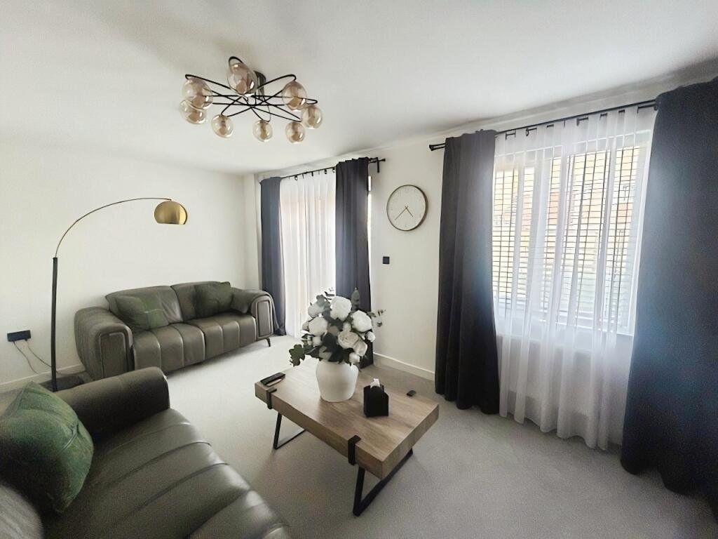 Property photo 2 of 11 Picture No. 01