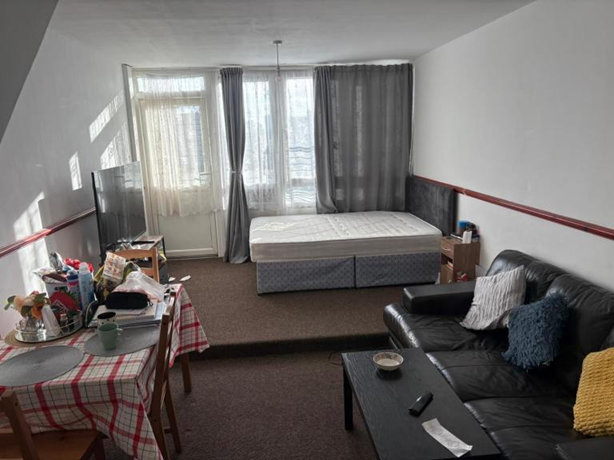 Property photo 1 of 1