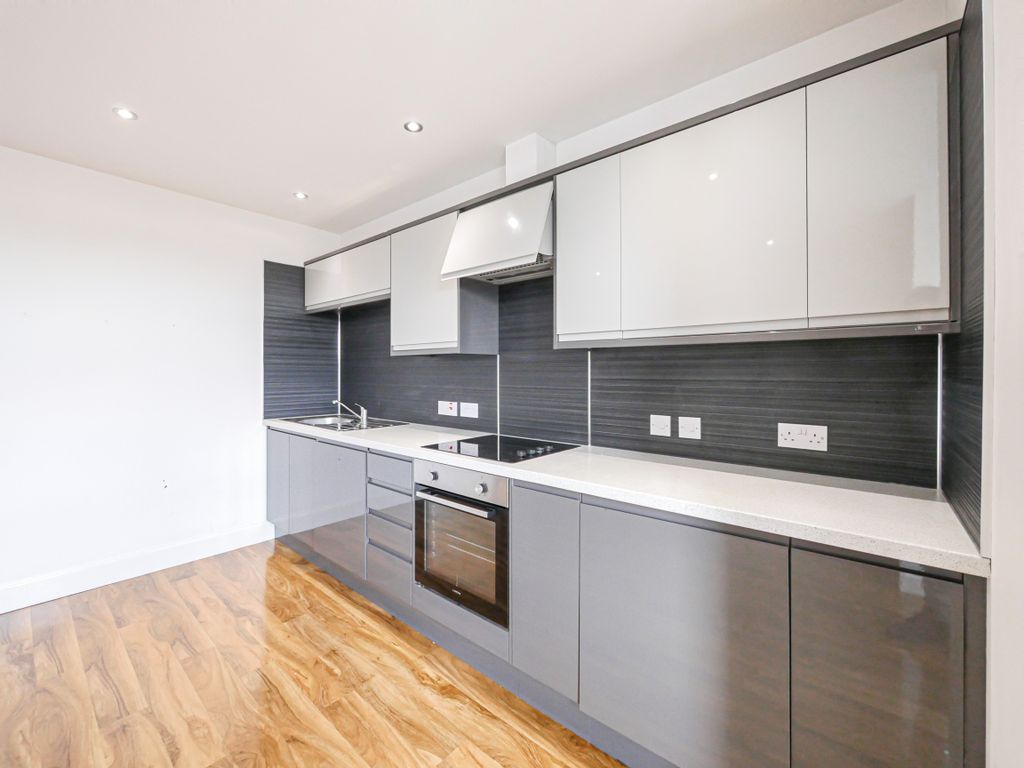Property photo 1 of 11 Kitchen