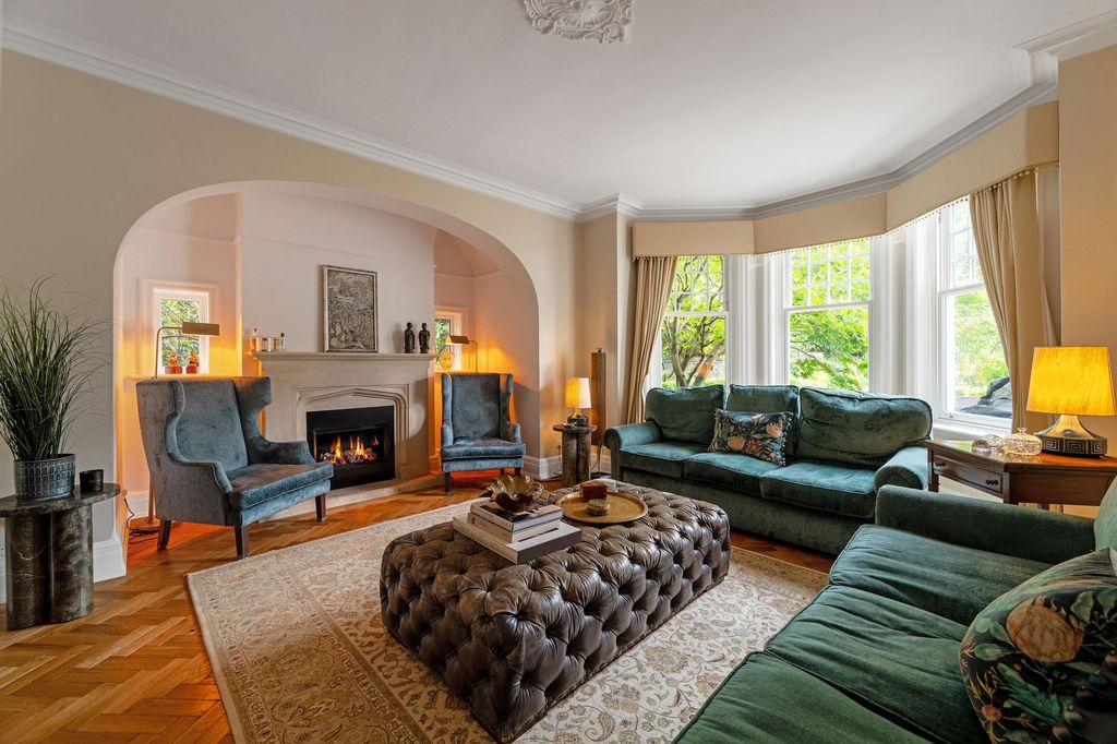 Property photo 3 of 47