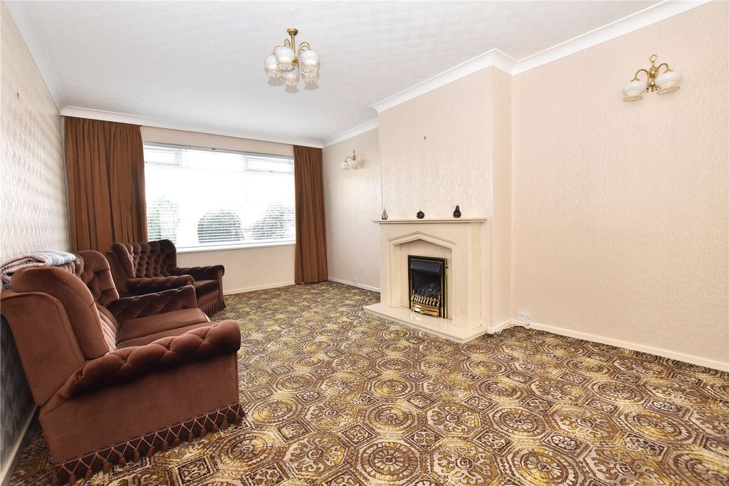 Property photo 2 of 23 Picture No. 37