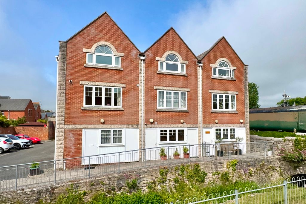 Property photo 1 of 13 Front Of Property