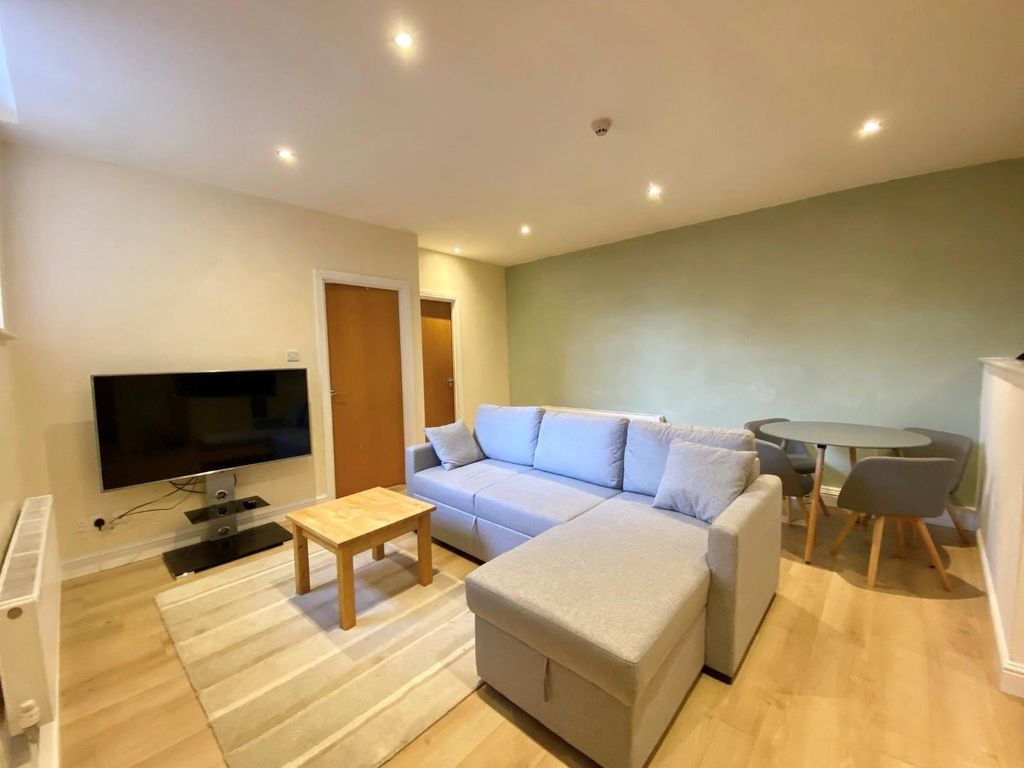 Property photo 2 of 9 1.Jpg